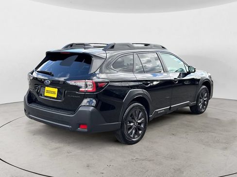 Certified 2025 Subaru Outback Onyx Edition AWD/4WD image 5