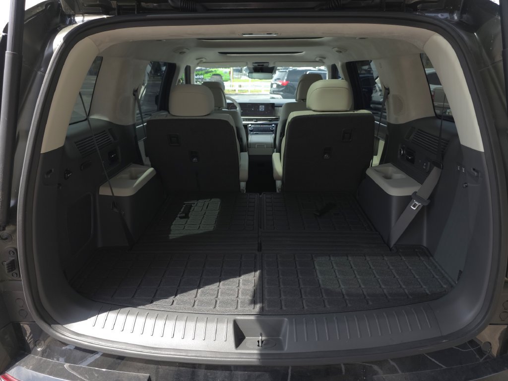 Used 2024 Hyundai Santa Fe Calligraphy FWD image 14