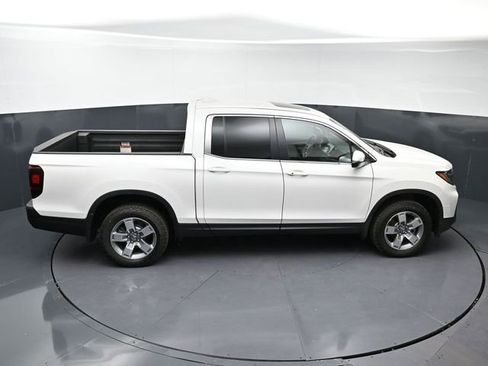 Certified 2025 Honda Ridgeline RTL image 45