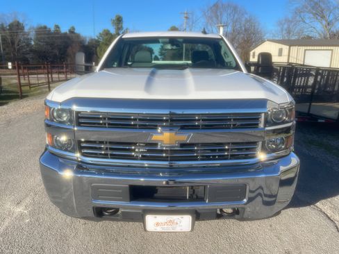 Used 2016 Chevrolet Silverado 3500 W/T image 9