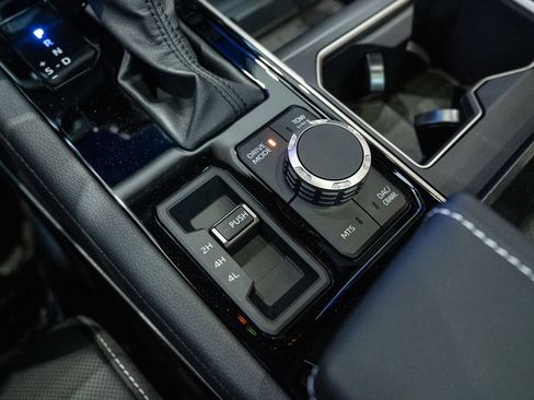 New 2026 Toyota Tundra Limited AWD/4WD image 33