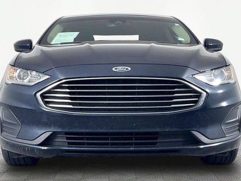 Used 2020 Ford Fusion SE FWD image 2