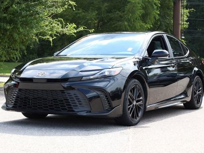 Used 2025 Toyota Camry SE