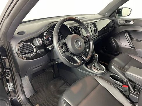 Used 2018 Volkswagen Beetle 2.0T S image 3