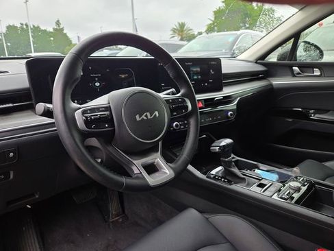 Used 2025 Kia K5 EX FWD image 13