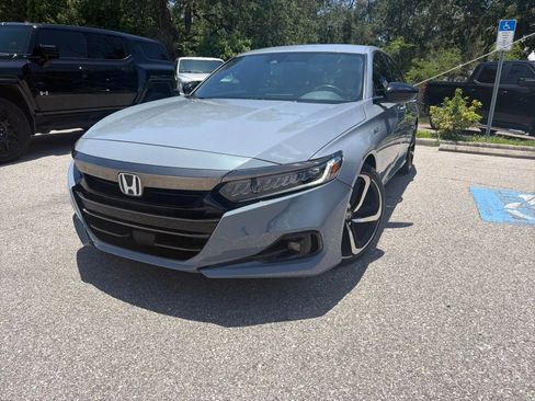 Used 2022 Honda Accord Sport image 3
