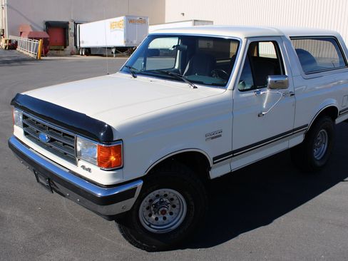 Used 1990 Ford Bronco AWD/4WD image 12