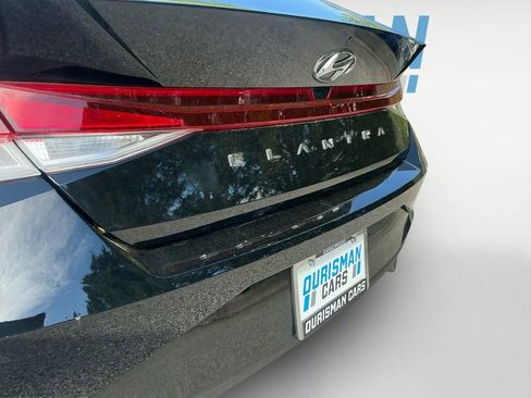 Used 2023 Hyundai Elantra SE FWD image 23