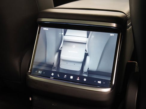 Used 2023 Tesla Model X Plaid image 14