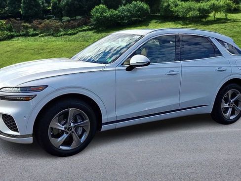 New 2026 Genesis GV70 2.5T Advanced image 4