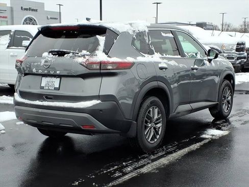 Used 2023 Nissan Rogue S image 26