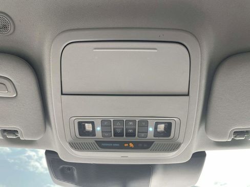 Used 2021 Ford Explorer Limited w/ Equipment Group 301A image 28