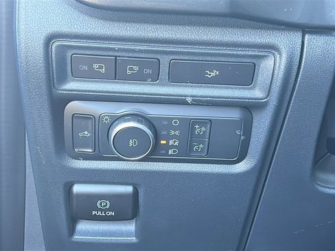Used 2022 Ford F150 XLT w/ Equipment Group 302A High AWD/4WD image 15