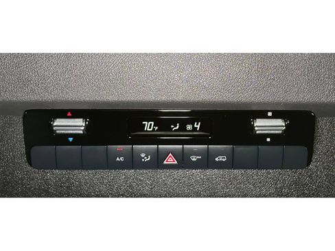 Used 2024 Mercedes-Benz Sprinter 2500 image 29