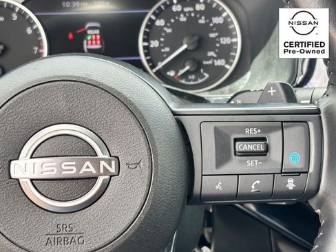 Certified 2025 Nissan Pathfinder SV FWD image 21