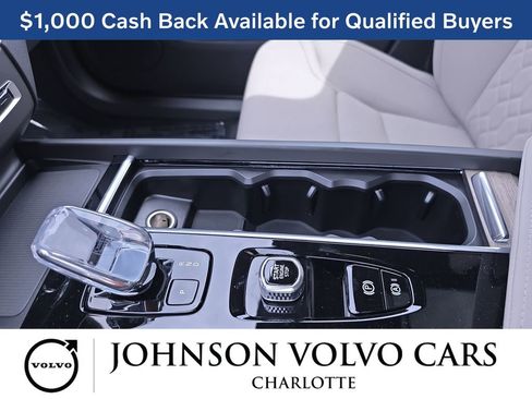 New 2026 Volvo XC60 B5 Plus w/ Protection Package Premier AWD/4WD image 26