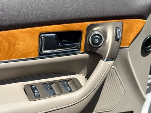 Used 2014 Lincoln MKX FWD w/ Equipment Group 102A image 18