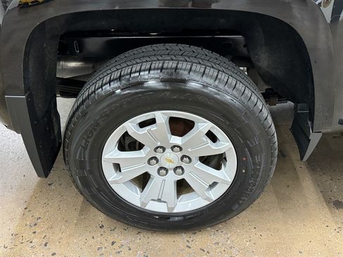 Used 2015 Chevrolet Colorado LT w/ Luxury Package AWD/4WD image 18