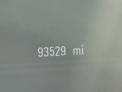 Used 2018 Buick Enclave Essence image 7