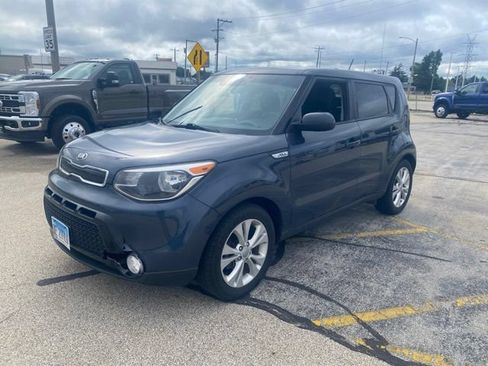 Used 2016 Kia Soul + FWD image 2