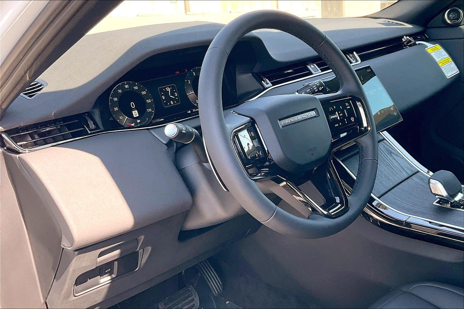 New 2026 Land Rover Range Rover Evoque S AWD/4WD image 12