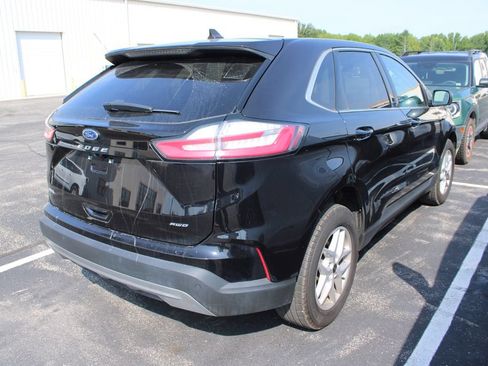 Used 2024 Ford Edge SEL w/ Convenience Package AWD/4WD image 4