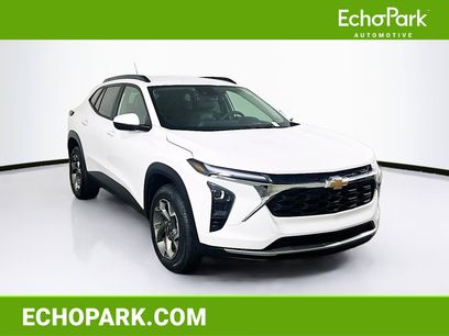 Used 2025 Chevrolet Trax LT