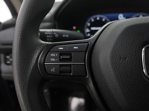 Used 2023 Honda Accord EX image 24