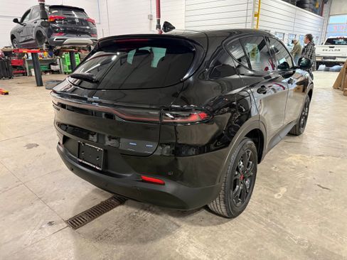 Certified 2023 Dodge Hornet GT w/ GT Blacktop Package image 16