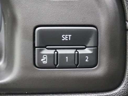 Used 2021 GMC Sierra 2500 Denali w/ Denali Ultimate Package AWD/4WD image 18