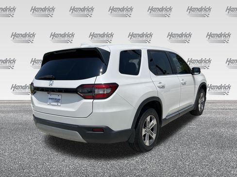 Used 2025 Honda Pilot EX-L image 9