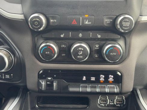 Used 2021 RAM 1500 Big Horn image 17