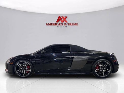 Used 2017 Audi R8 V10 w/ Carbon Exterior Package AWD/4WD image 14