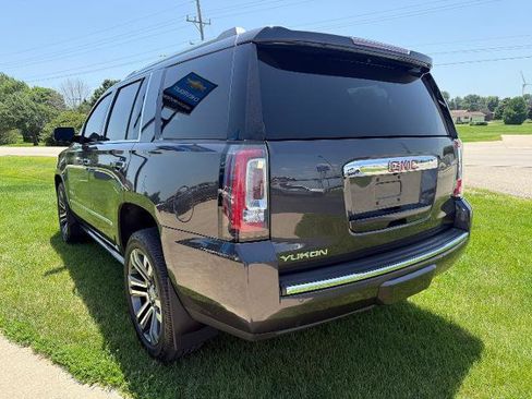 Used 2018 GMC Yukon Denali w/ Denali Ultimate Package AWD/4WD image 5