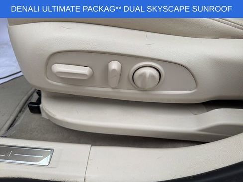 Used 2023 GMC Acadia Denali w/ Denali Ultimate Package image 26