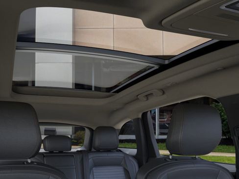 New 2026 Lincoln Nautilus Reserve image 22