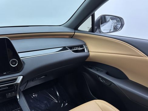 Used 2025 Lexus RX 350 FWD w/ Technology Package image 29