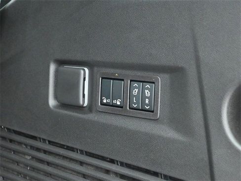 Used 2026 GMC Yukon Elevation w/ LPO, Floor Liner Package image 25