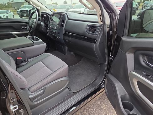 Used 2023 Nissan Titan SV AWD/4WD image 13