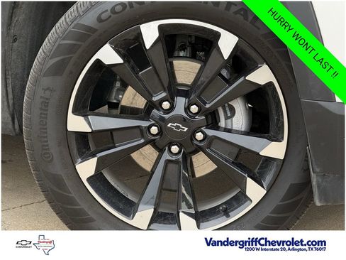 Certified 2025 Chevrolet Equinox RS w/ Safety and Technology Package FWD image 9