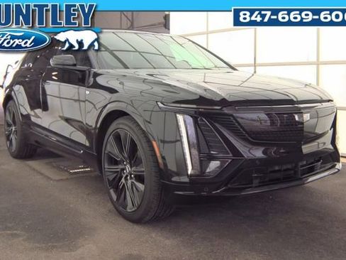 Used 2024 Cadillac Lyriq Sport AWD/4WD image 3