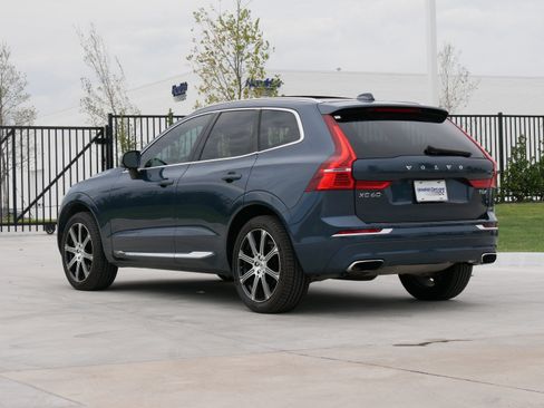 Used 2020 Volvo XC60 T6 Inscription w/ Protection Package Premier AWD/4WD image 7