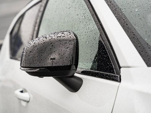 Certified 2025 Volvo XC40 B5 Ultra w/ Climate Package image 16