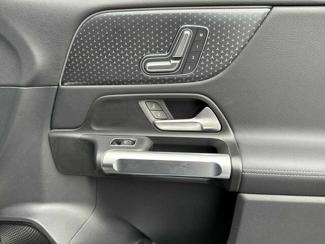 Certified 2024 Mercedes-Benz EQB 250+ image 19