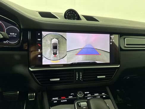Certified 2023 Porsche Cayenne Turbo AWD/4WD image 30
