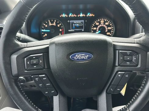 Used 2018 Ford F150 XLT w/ Equipment Group 302A Luxury AWD/4WD image 17
