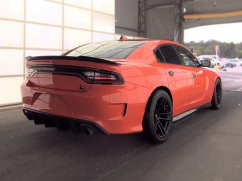 Used 2022 Dodge Charger Scat Pack w/ Driver Convenience Group RWD image 4