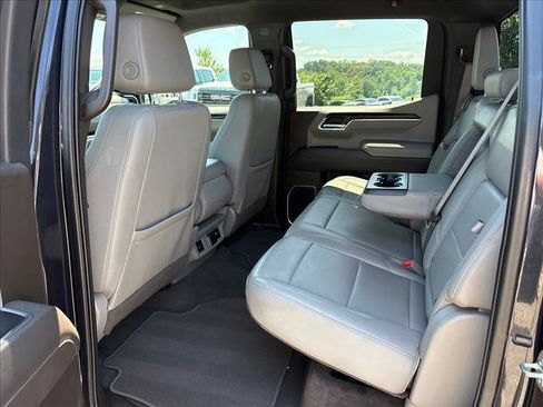 Certified 2025 GMC Sierra 1500 SLT AWD/4WD image 9