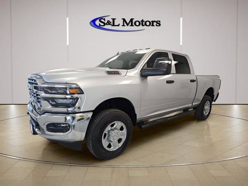 New 2026 RAM 2500 Tradesman AWD/4WD image 4