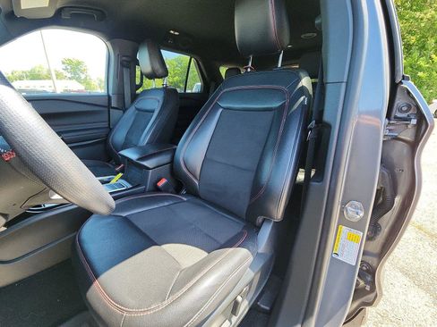 Used 2022 Ford Explorer ST-Line w/ Class IV Trailer Tow Package RWD image 18